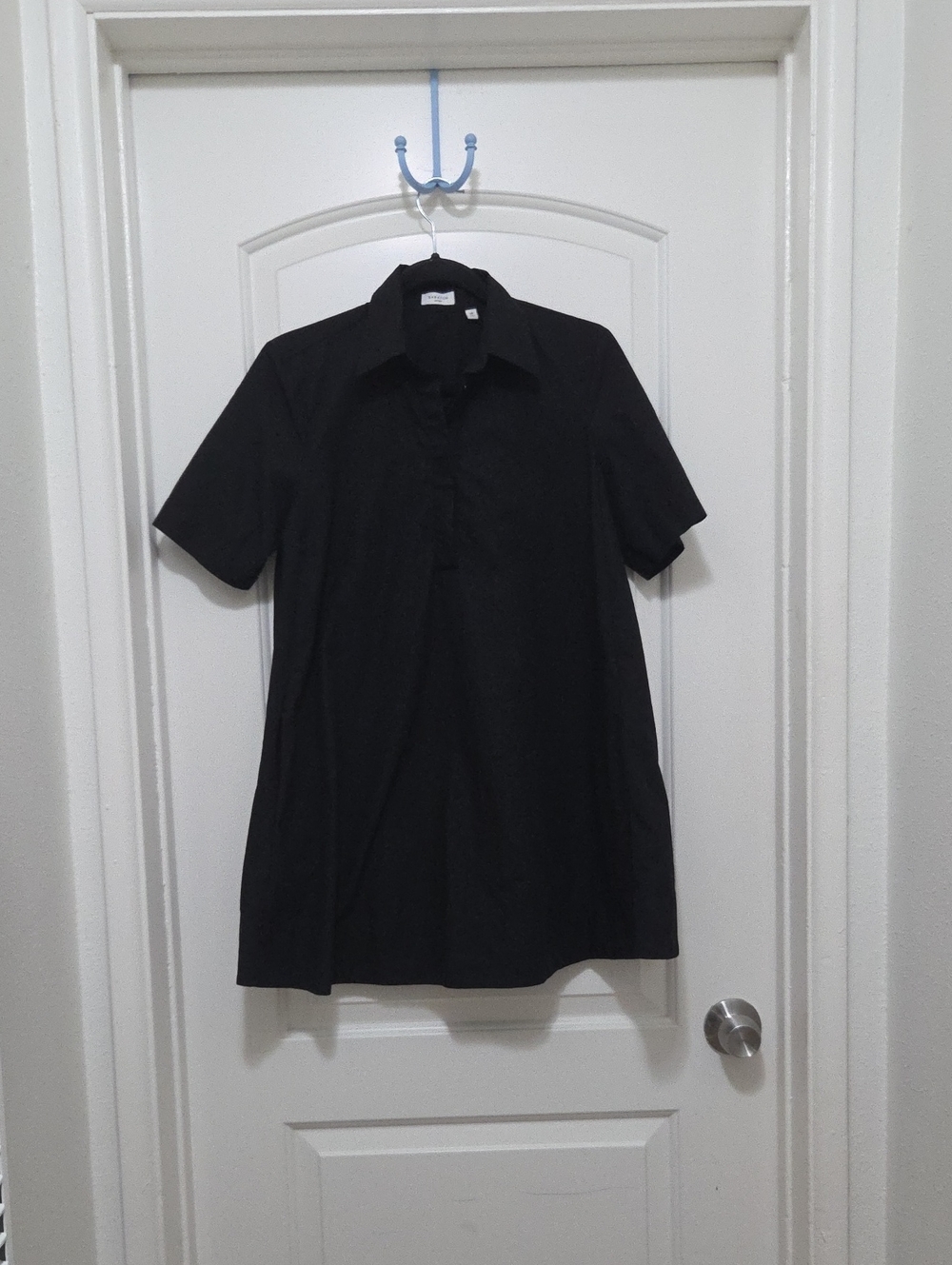 Babaton Black Collared Short-Sleeve Midi Dress